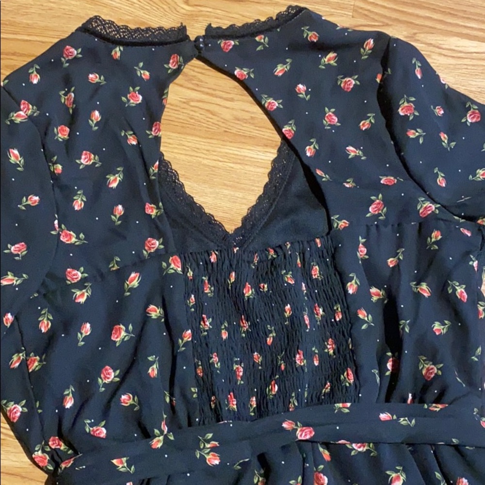 Rose romper - Picture 6 of 8